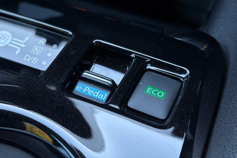  Nissan Leaf 40kwh 10 Hatchback 5dr Electric Auto 150 Ps Electric