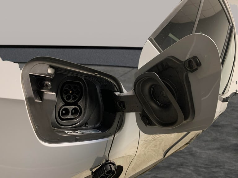 2021 Volkswagen ID.3 Pro S 77kWh Tour Hatchback 5dr Electric Auto (204 ps) - ASSISTANCE PACK - B ...