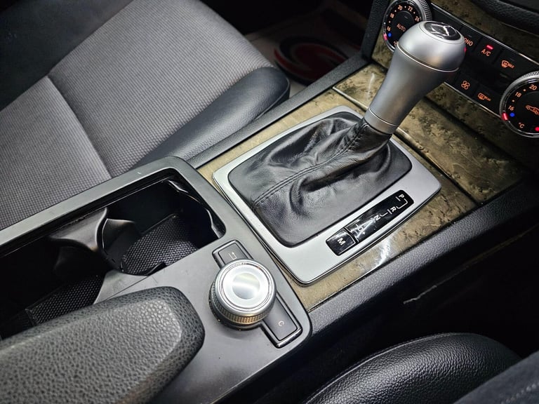2010 Mercedes-Benz C-Class 1.8 C180 BlueEfficiency Sport Auto Euro 5 4dr SALOON Petrol Automatic
