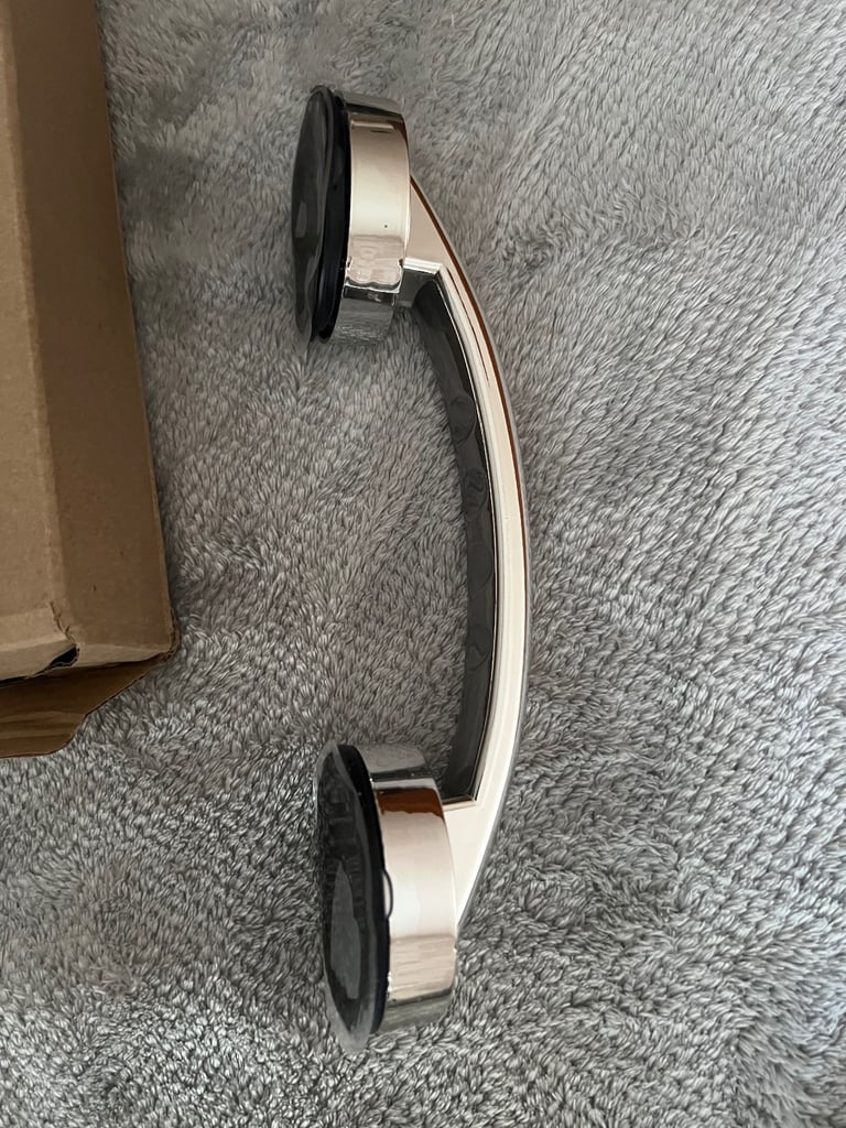 Bathroom Shower Grab Rail in Chrome no need to drill self Suction 