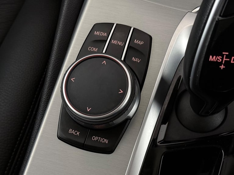 2020 BMW 5 Series 520d SE 4dr Auto SALOON DIESEL Automatic