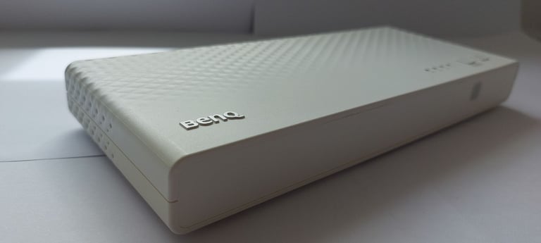 only BENQ WDP02T HDMI Wireless Projector Sender + remore