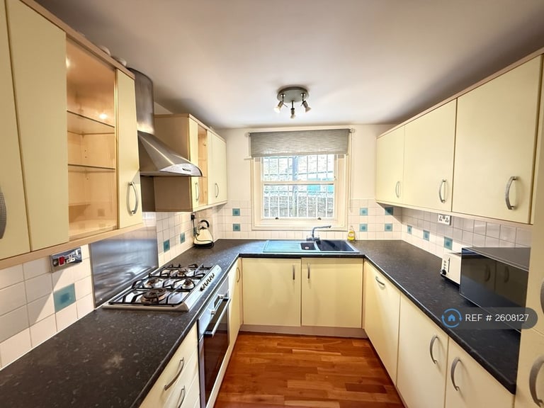 1 bedroom flat in Hullbridge Mews, London, N1 (1 bed) (#2608127)