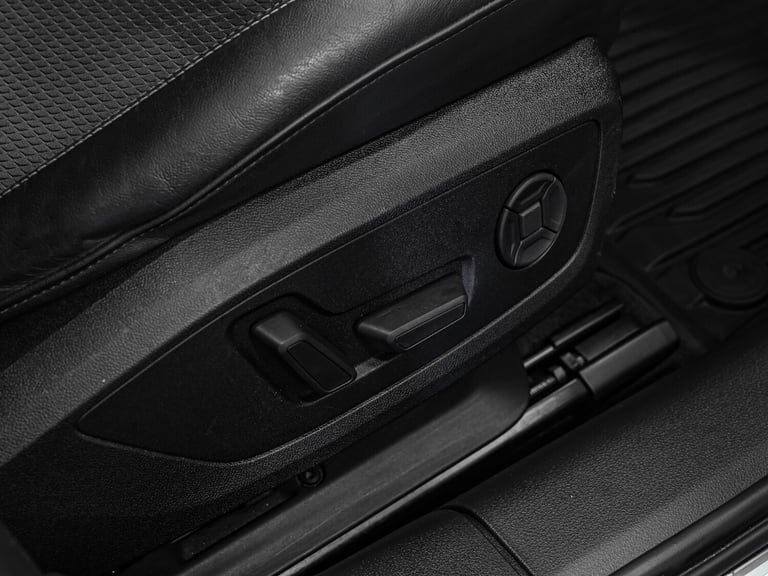 2019 Audi A6 40 TDI S Line 5dr S Tronic Estate Diesel Automatic