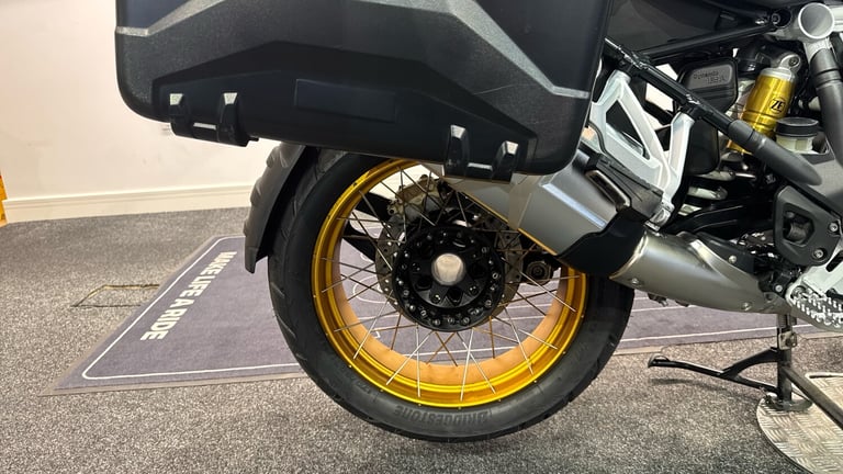 2023 BMW R1250 BMW R1250 GS TE DUEL Petrol Manual