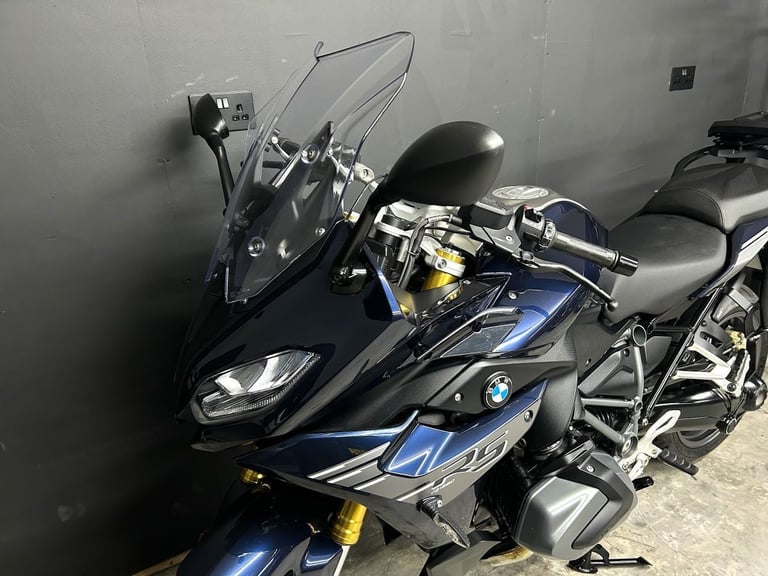 2019 19-PLATE BMW R1250RS EXCLUSIVE 17,048 MILES ** FSH ** FULL LUGGAGE **