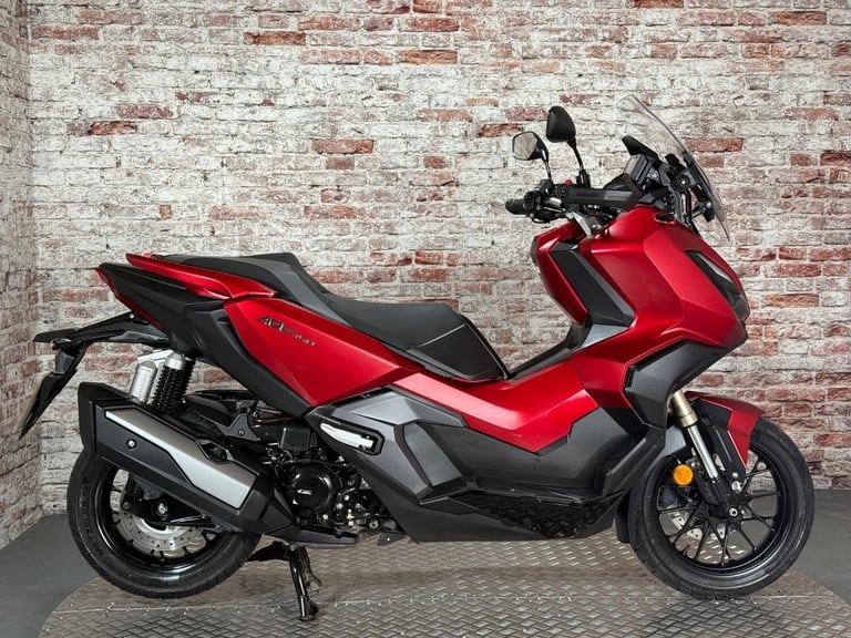 HONDA X-ADV - 2023 Petrol Automatic in Red