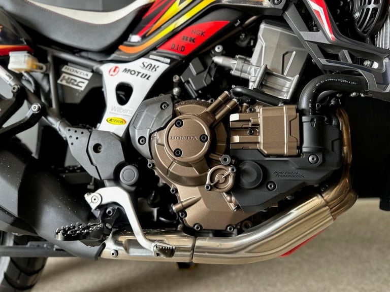 STUNNING LOW MILEAGE 2016/16 HONDA CRF1000 AFRICA TWIN DCT MOTORCYCLE 