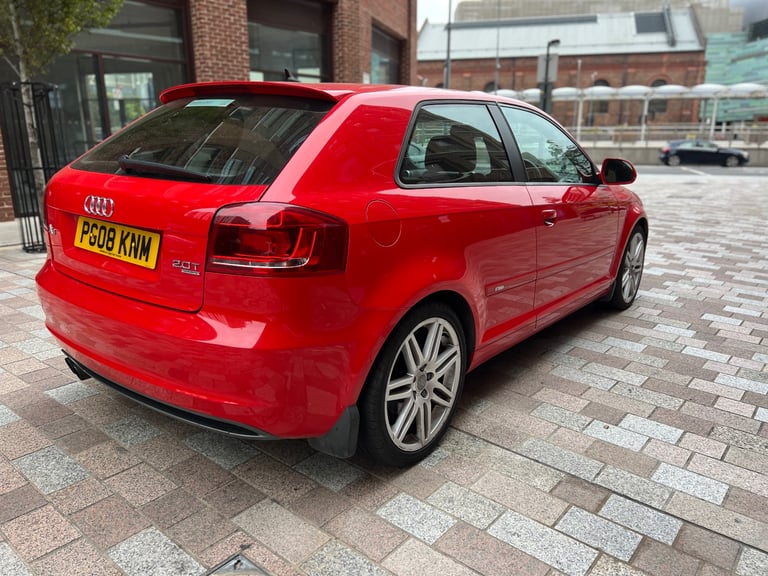 Audi A3 ) 2.0 TFSI S line S Tronic quattro