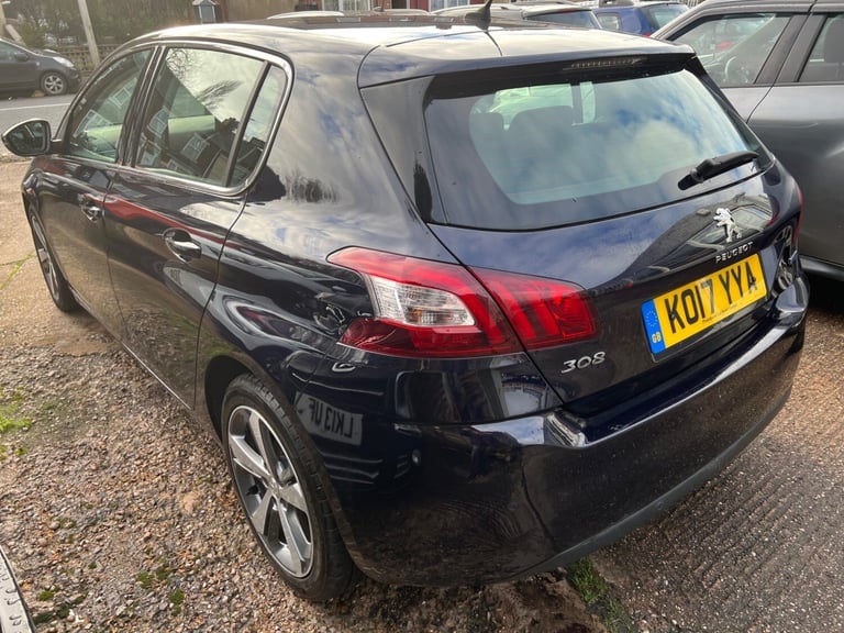 2017 Peugeot 308 1.2 PureTech Allure Euro 6 (s/s) 5dr HATCHBACK Petrol Manual