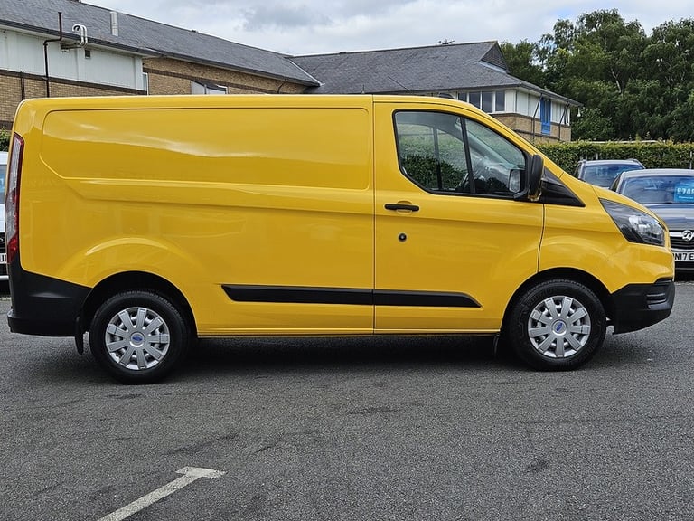 2022 Ford Transit Custom 340 EcoBlue Leader L1H1 Euro 6 130ps AC Panel Van Diesel Manual