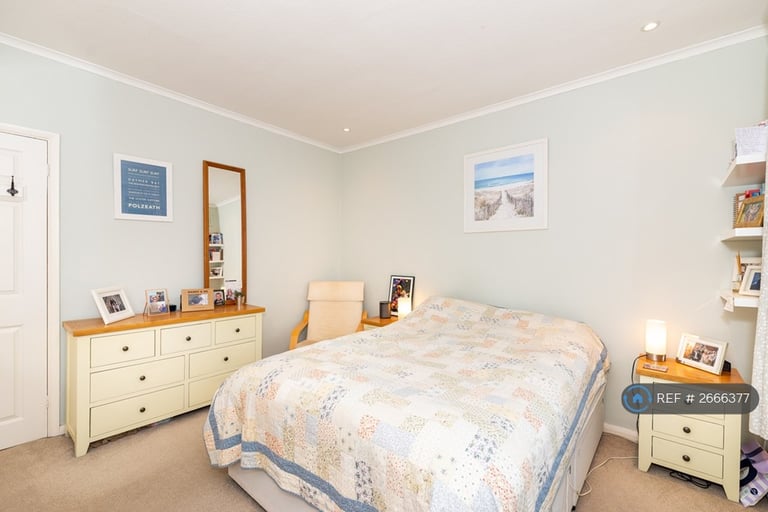 2 bedroom flat in Streatham Common, London, SW16 (2 bed) (#2666377)