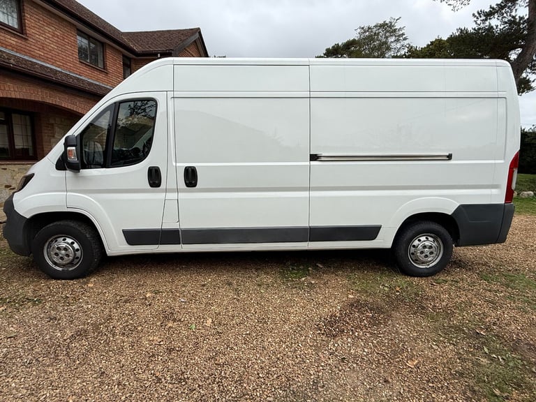 Peugeot Boxer 2016 2.0 BlueHDI Professional 335 L3 H2.