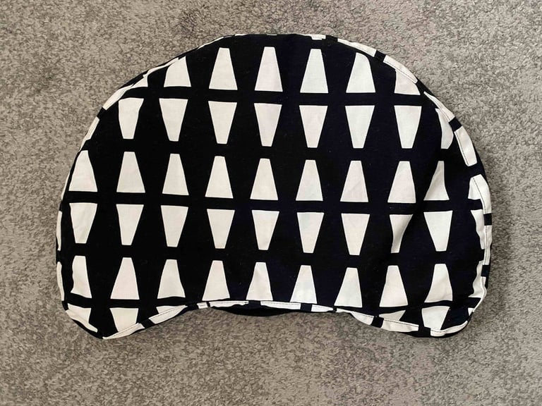 Tablet / laptop cushion