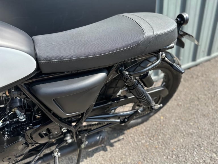 2022/22 One Owner MGT SR 250 Motorcycle