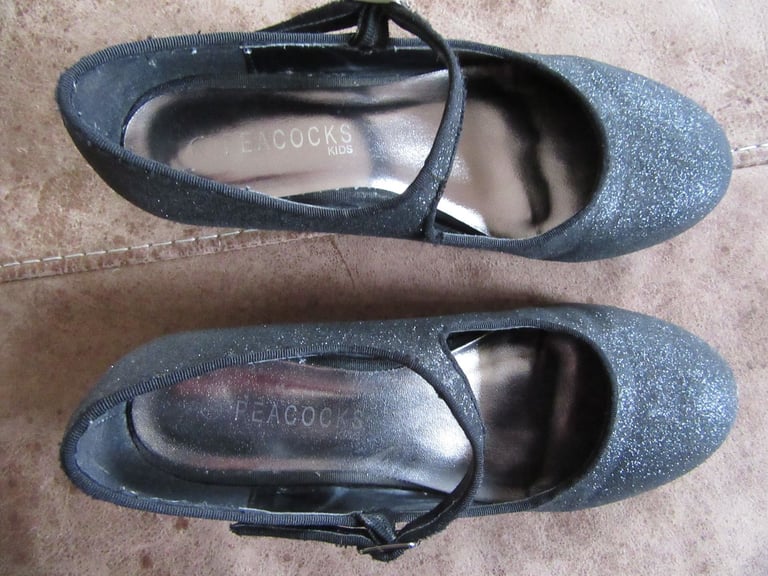 Girls Black Glitter Low Heel Easy Fasten Party Shoes - Size Uk 2