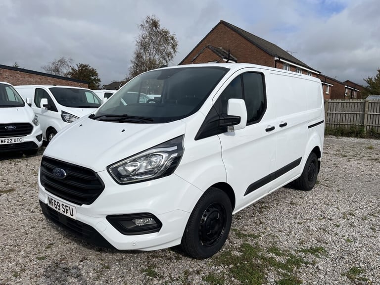image for 2019 Ford Transit Custom 2.0 EcoBlue 130ps Low Roof Trend Van Auto PANEL VAN DIESEL Automatic