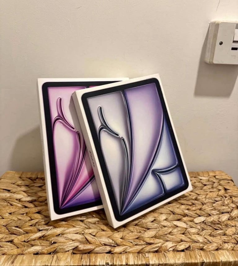 Apple iPad Air M3 11 inch 128GB Purple