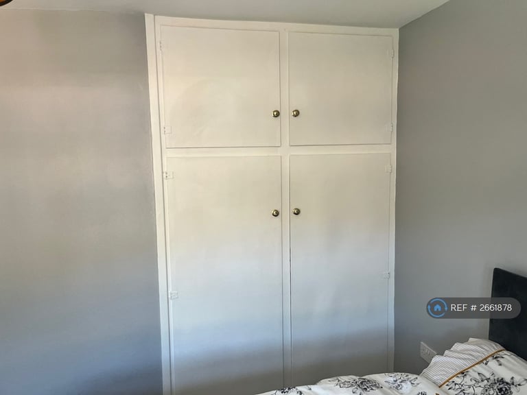 1 bedroom in Fearnley Way, Newton-Le-Willows, WA12 (#2661878)