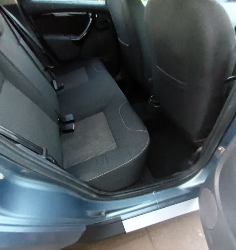 Dacia Duster . 4x4 . 78,000 miles .Long mot .