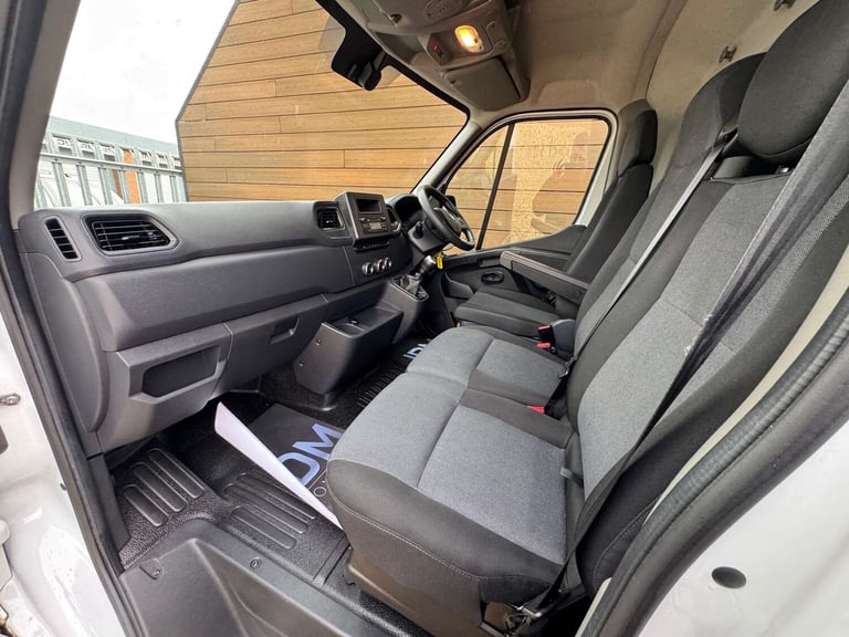 2021 Renault Master 2.3 Master MM35 Business+ dCi Panel Van Diesel Manual
