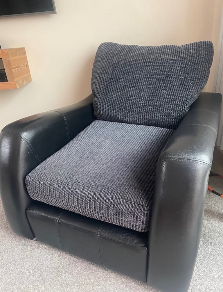 Three piece suit ,sofa, cuddle chair, arm chair 