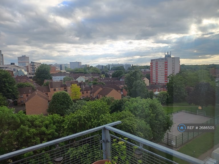 2 bedroom flat in Ryland Street, Birmingham, B16 (2 bed) (#2686505)