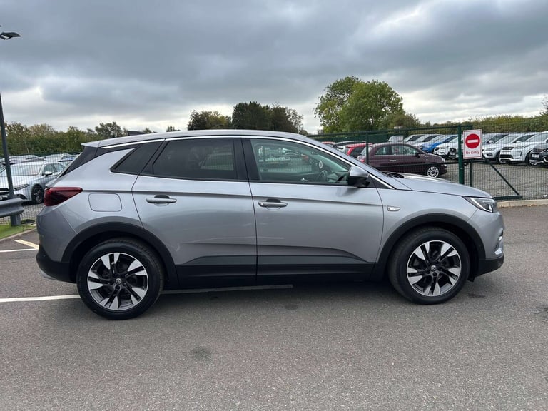 2018 Vauxhall Grandland X 1.2 Grandland X Sport Nav T S/S 5dr SUV Petrol Manual