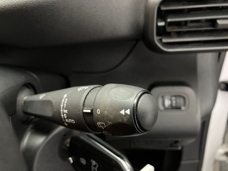 2022 Peugeot Partner 1000 1.5 BlueHDi 100 Professional Prem Van [6 Spd] Van DIESEL Manual