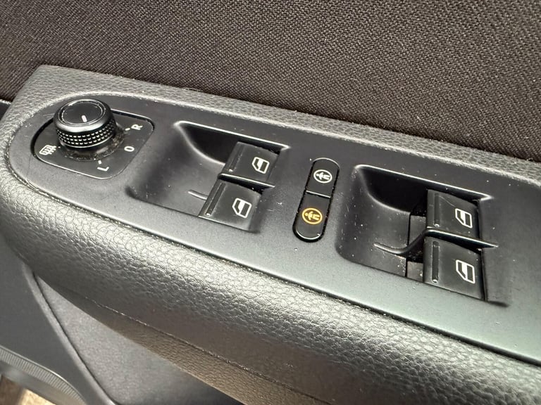 2018 Volkswagen Sharan 2.0 TDI SE Nav DSG Euro 6 (s/s) 5dr MPV Diesel Automatic