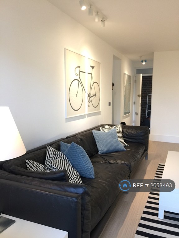3 bedroom flat in Manning House, London, W11 (3 bed) (#2658493)