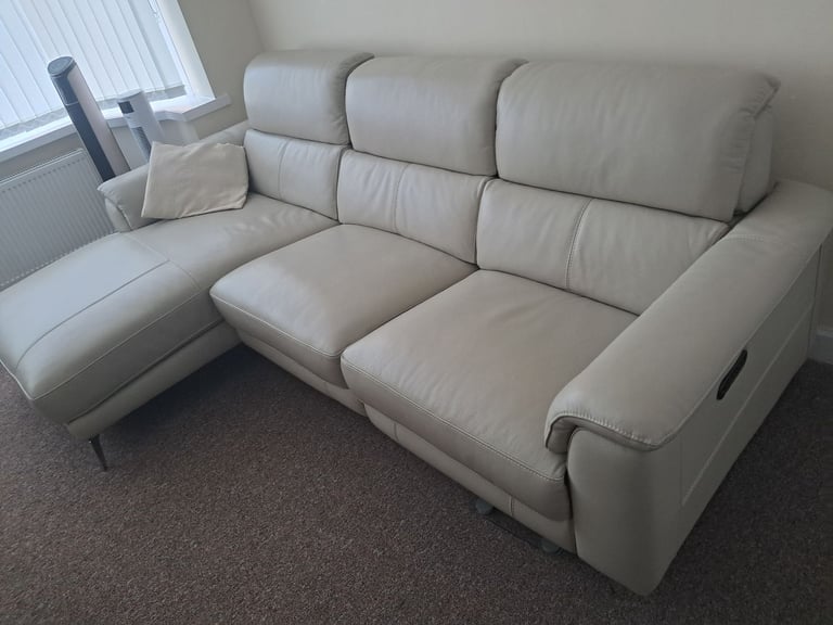 From Sofology Illinois cream leather chaise sofa