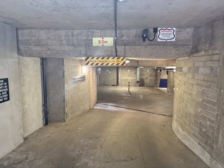 Parking Space Garage near St Paul’s City of London 
