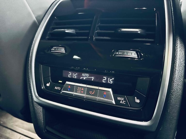 2024 BMW XM 50e SUV HYBRID Automatic