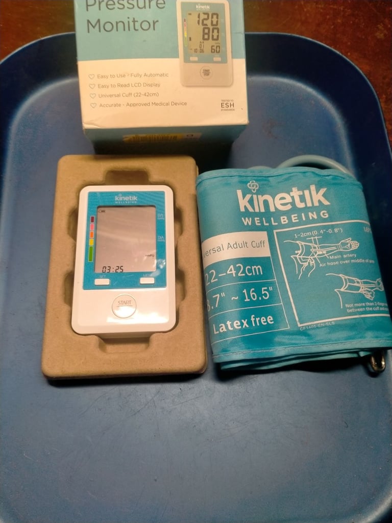 blood pressure machine 