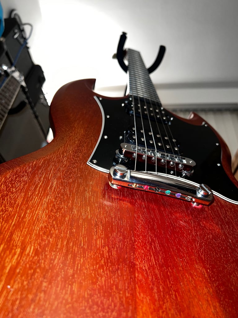 GIBSON SG SPECIAL (2004) – FADED BROWN – HISCOX HARD CASE – PRICED TO SELL