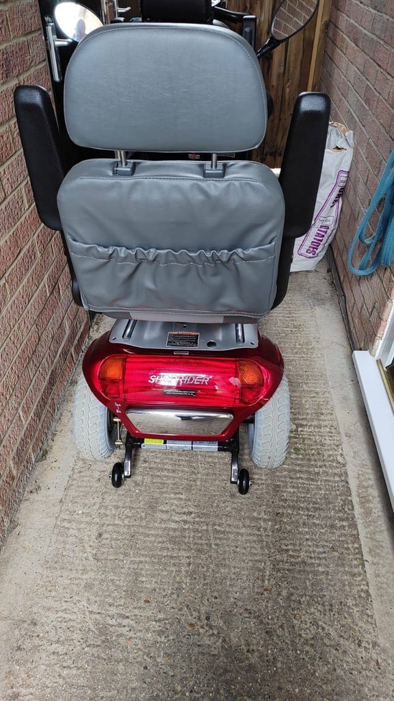 1 month old shoprider mobility scooter 
