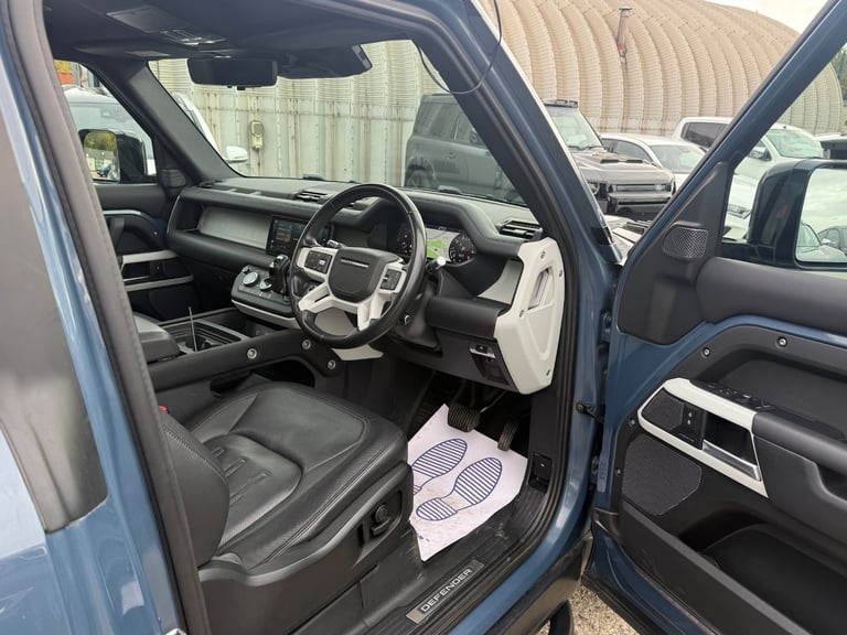 2020 Land Rover Defender 2.0 P300 X-Dynamic HSE 90 3dr Auto 4x4 Petrol Automatic