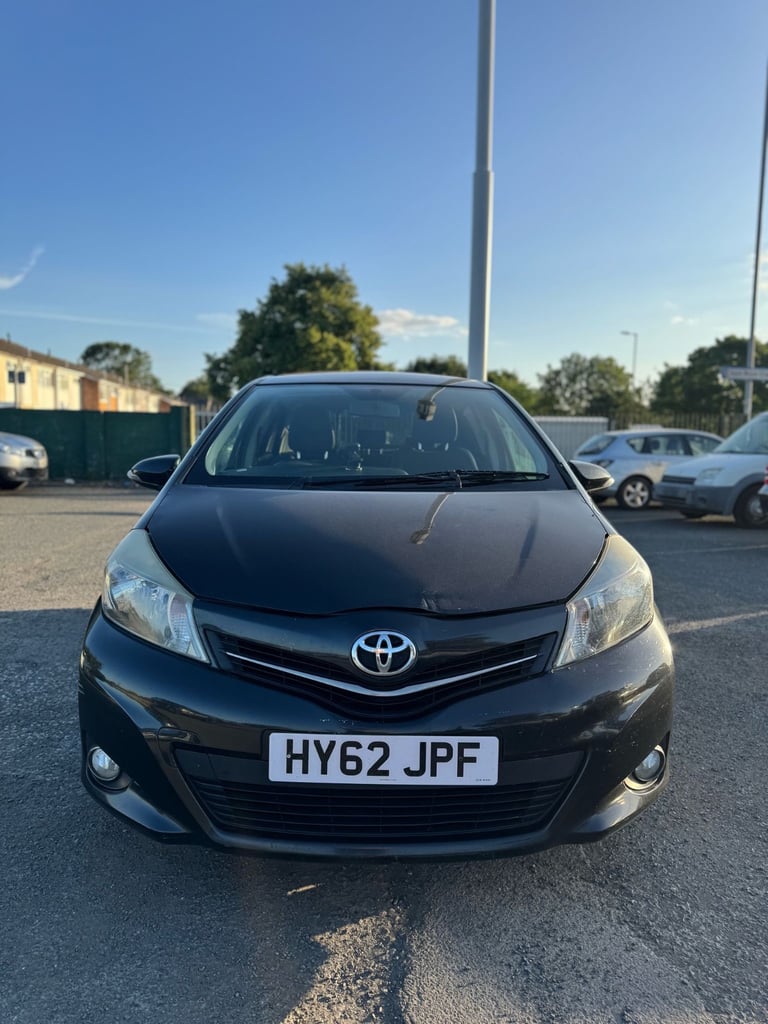 Toyota, YARIS, Hatchback, 2012, Manual, 1329 (cc), 5 doors