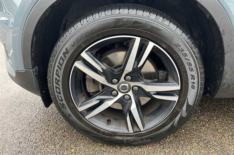 2021 Volvo XC40 2.0 B4 MHEV R-Design SUV 5dr Petrol Hybrid Auto Euro 6 (s/s) (197 ps) SUV Hybrid ...