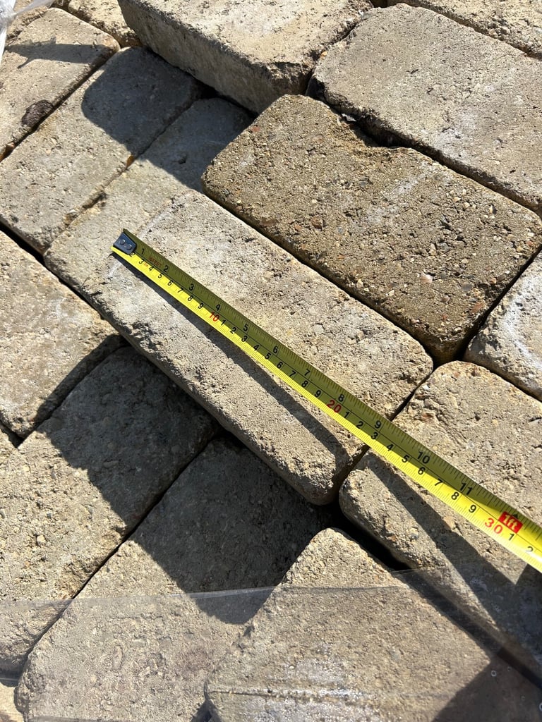 Cobble setts / block paving