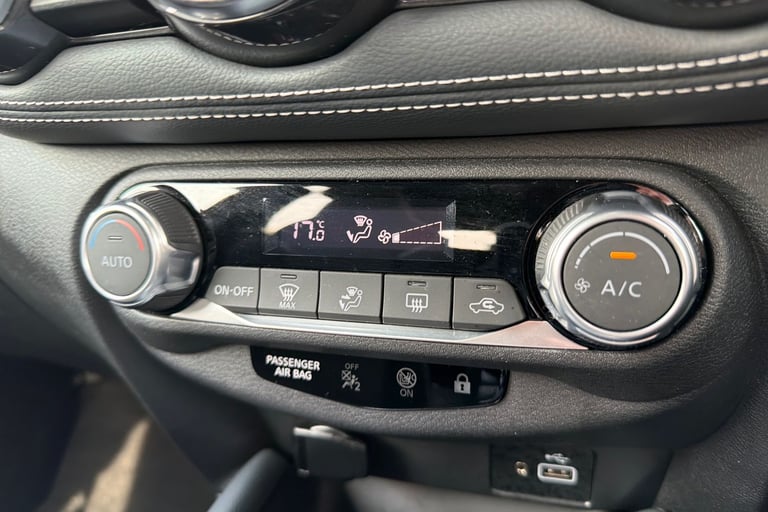 2020 Nissan Juke 1.0 DiG-T N-Connecta 5dr DCT Hatchback Petrol Automatic