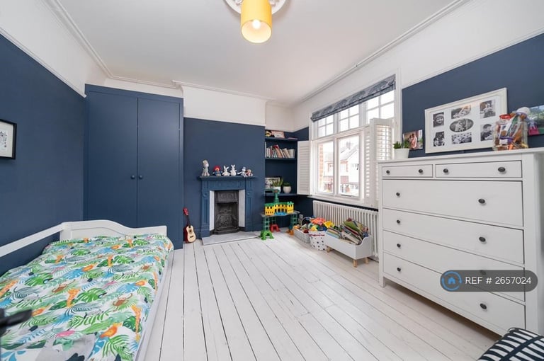 4 bedroom house in Arragon Gardens, London, SW16 (4 bed) (#2657024)