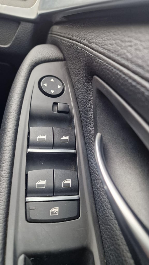 2013 BMW 5 Series 520d M Sport 4dr Step Auto [Start Stop] SALOON DIESEL Automatic