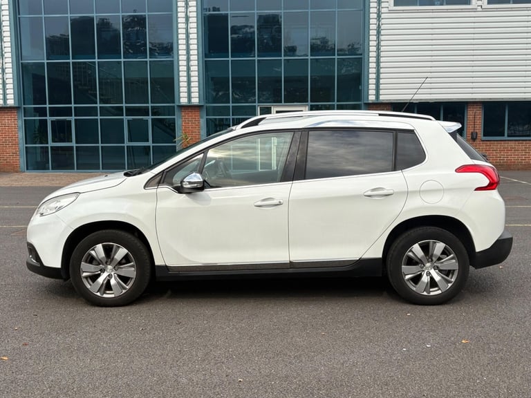 2015 Peugeot 2008 1.2 VTi PureTech Allure Euro 5 5dr HATCHBACK Petrol Manual