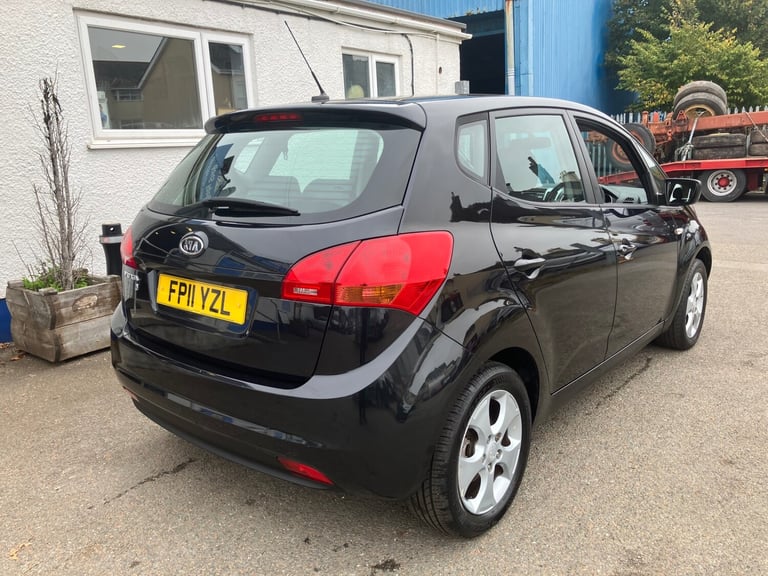 2011 Kia Venga 1.6 2 5dr Auto HATCHBACK Petrol Automatic