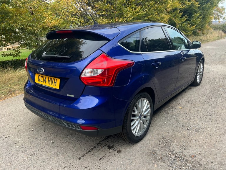 2014 Ford Focus 1.0 EcoBoost Zetec Navigator 5dr HATCHBACK Petrol Manual