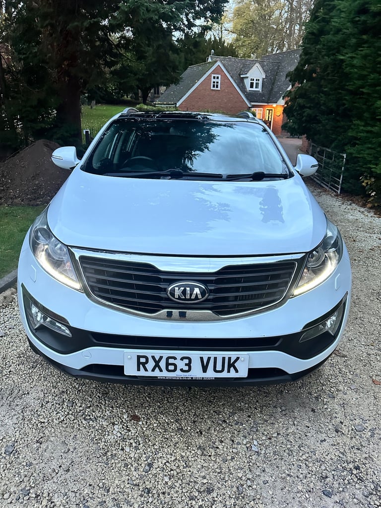 2013 Kia Sportage 1.7 CRDi ISG 3 5dr [Sat Nav] ESTATE Diesel Manual