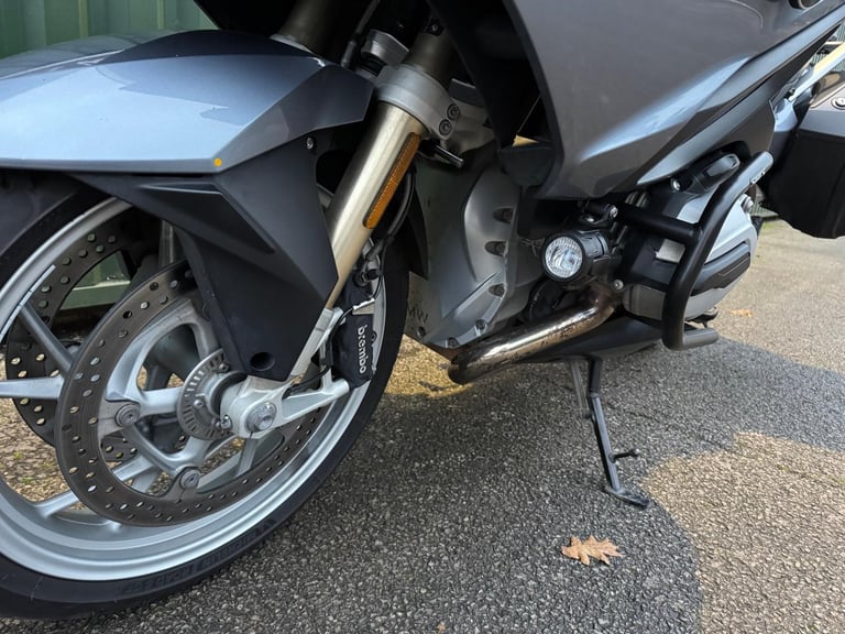 BMW R 1200 RT SE 2015 FBMWSH Panniers Givi Rack 2 Owners 18k Blue Lovely Bike 