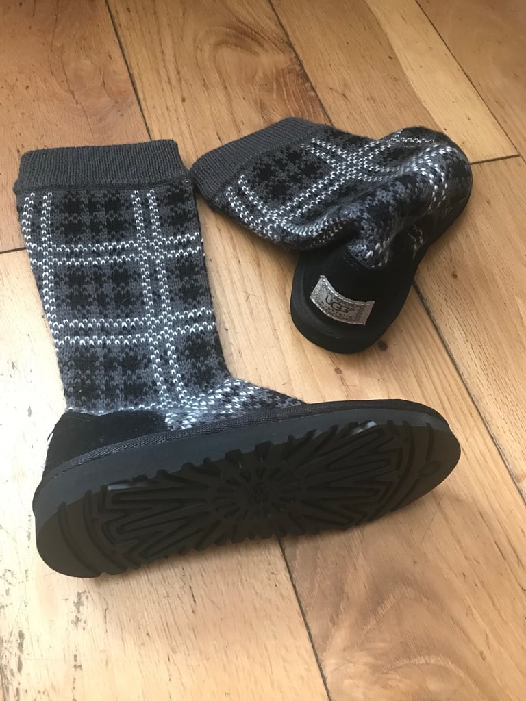 image for Uggs UGG Australia Girls Size 11 Kids Childs Children’s Boots Wool Knitted  New